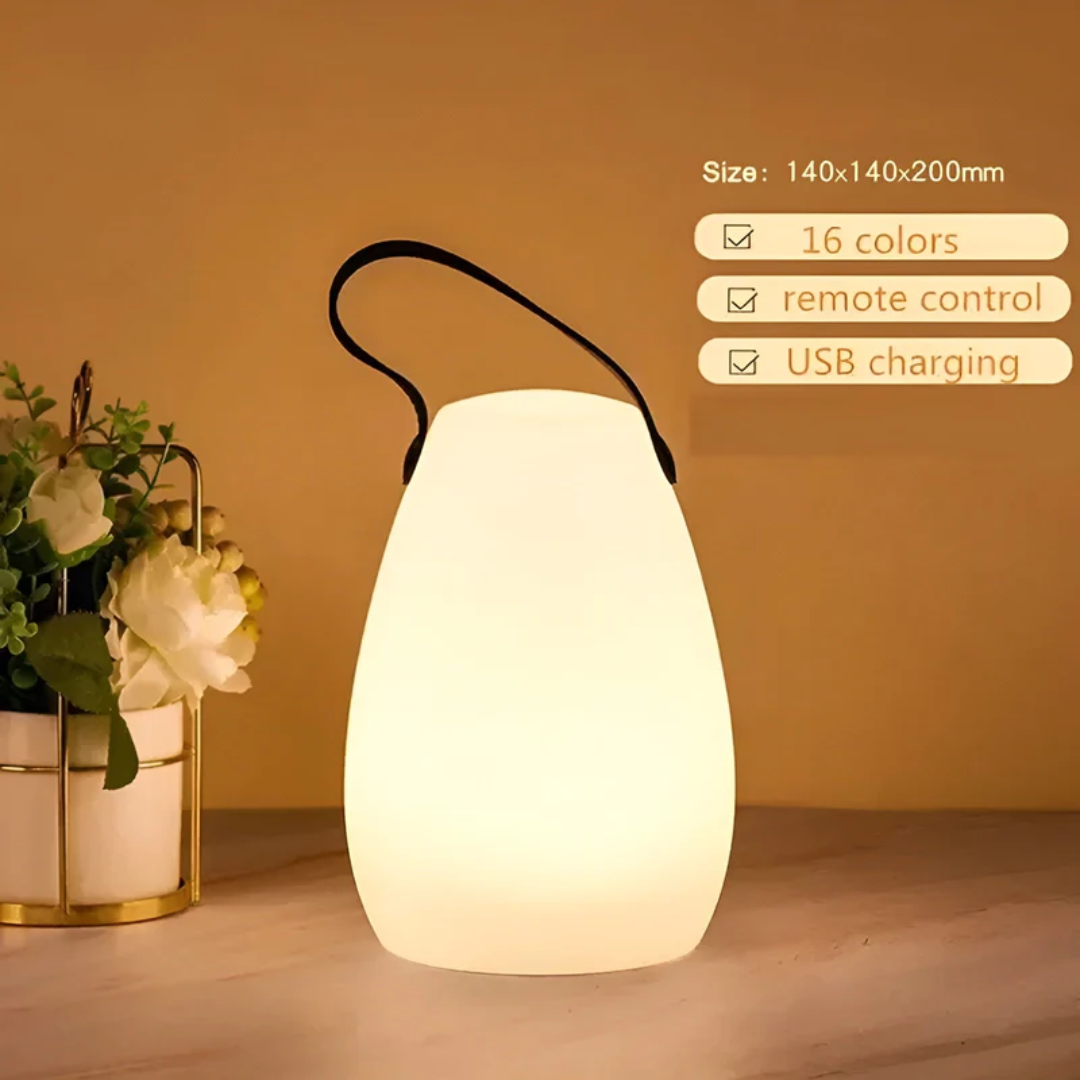 Stilvolle LED-Tischlampe, tragbar und wasserfest, bringt warmes Licht auf jeden Tisch, drinnen & draußen.