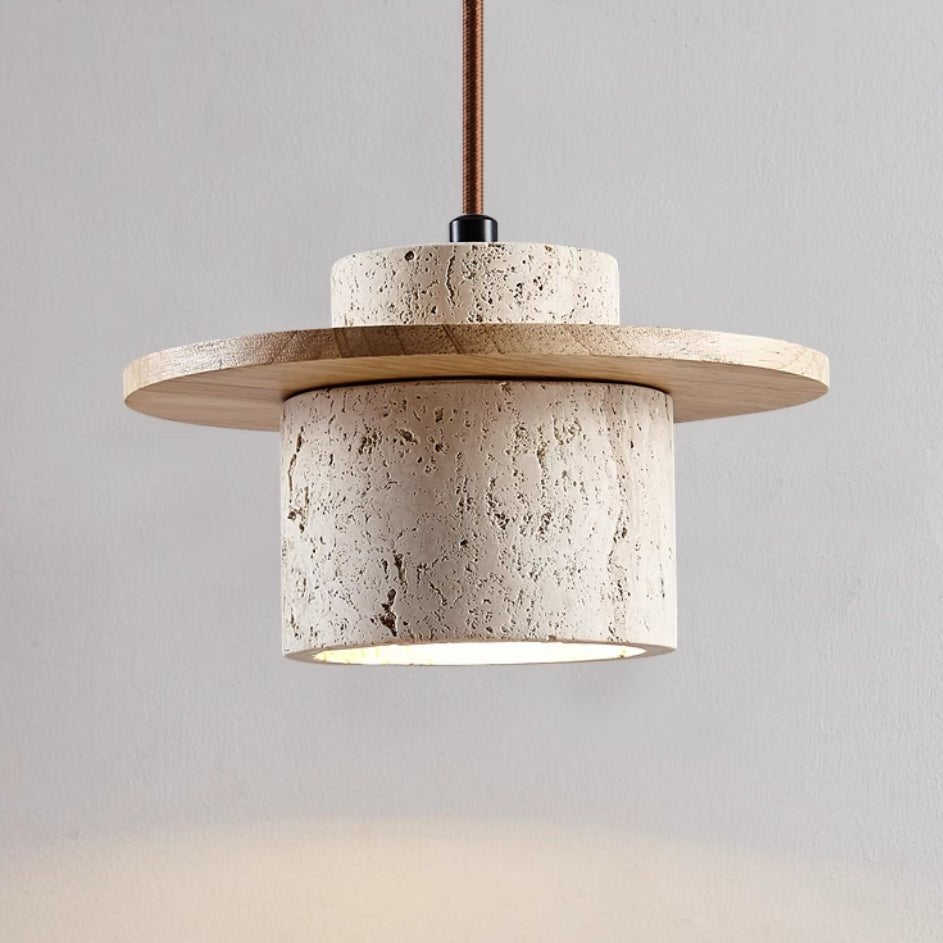 Luxuriöse Hängelampe mit Travertin-Schirm & massivem Walnussholz. Dimmbare LED Beleuchtung für stilvolles Design.