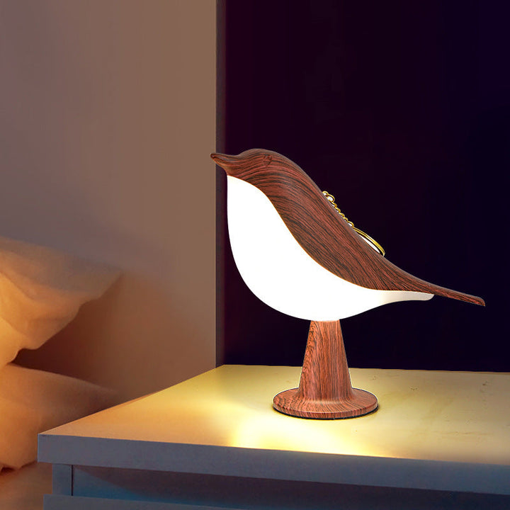 Stimmungsvolle Vogel Deko Lampe, LED, kabellos, mit einstellbarem Licht für gemütliche Atmosphäre.