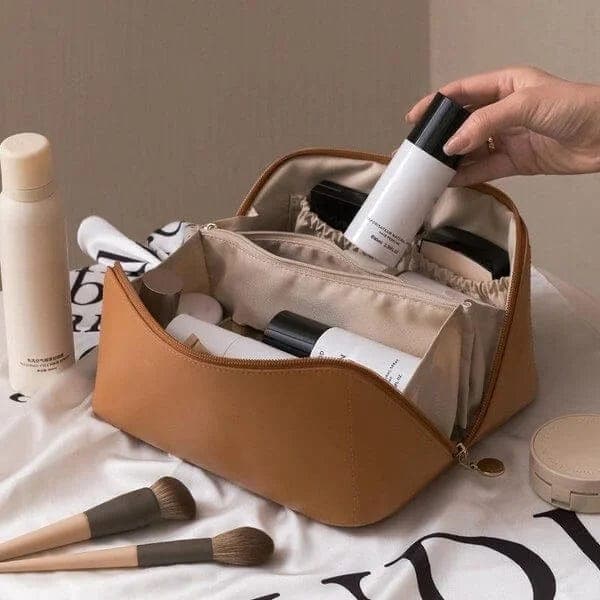 Praktische, wasserfeste Schminktasche in Rosa für Damen, verstellbar, perfekter Reisebegleiter für Kosmetik.