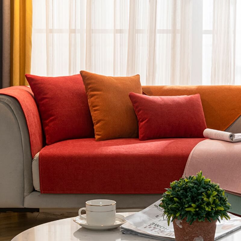 Detailansicht: Hochwertiger Chenille Sofa-Schutzbezug, Textur und elegante Farbvarianten.