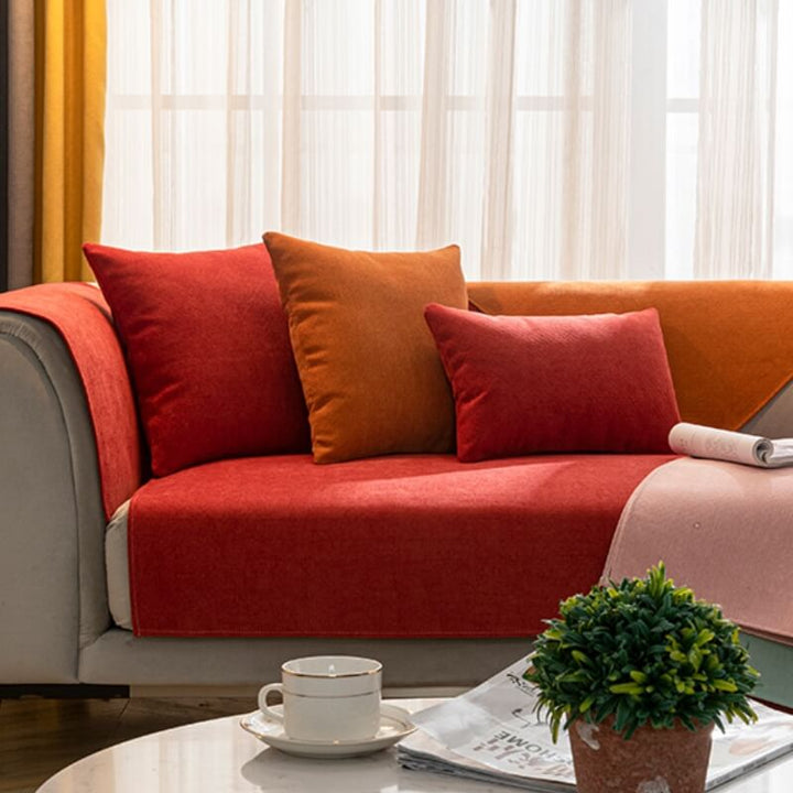Detailansicht: Hochwertiger Chenille Sofa-Schutzbezug, Textur und elegante Farbvarianten.