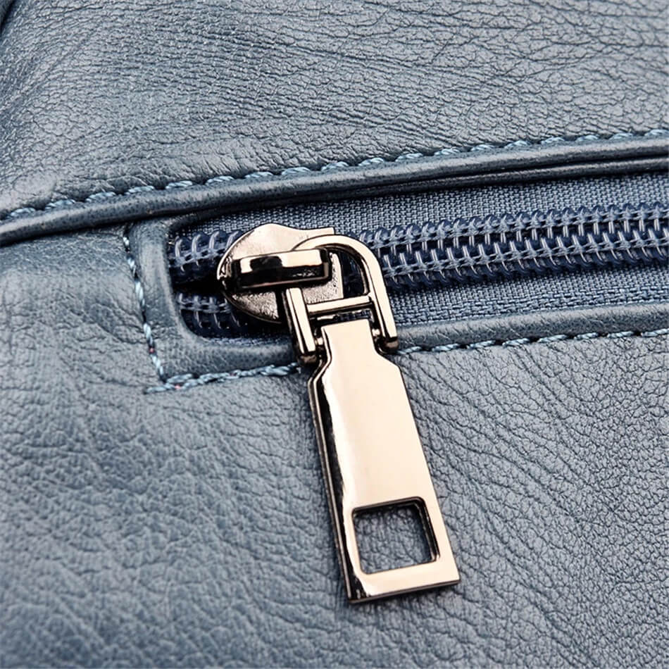 Hochwertiger Cityrucksack aus Echtleder für Damen, modisch und praktisch in Schwarz.
