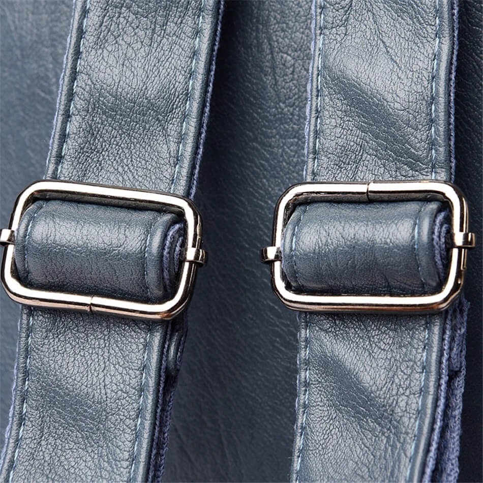 Modischer Damen-Rucksack in Bordeaux, ideal als Handtaschen-Alternative, Echtleder.