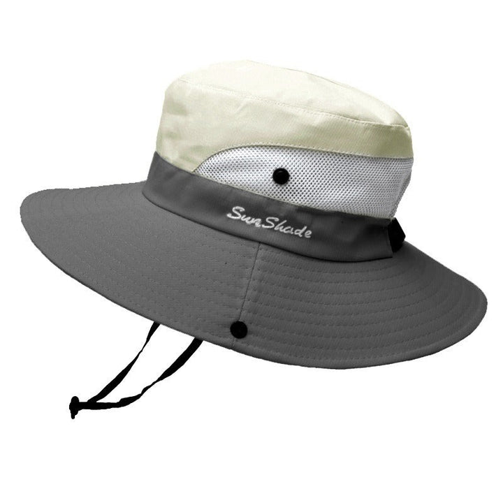 Trendiger Damen Sommerhut, ein modisches Accessoire für jeden sonnigen Anlass.