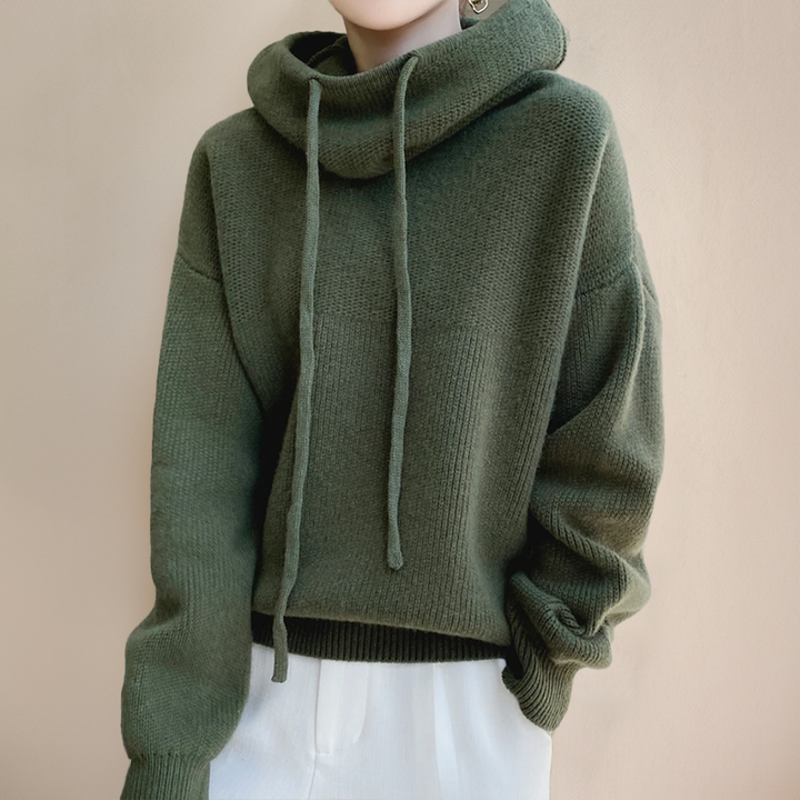 Kuscheliger Damen-Strickpullover. Komfortable Herbst- & Wintermode mit hohem Kragen, ideal für kalte Tage.
