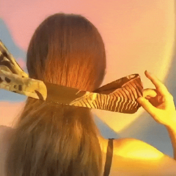 Für einen glamourösen Dutt: Schonender Haarformer für elegantes Haarstyling. Einfach anzuwenden.