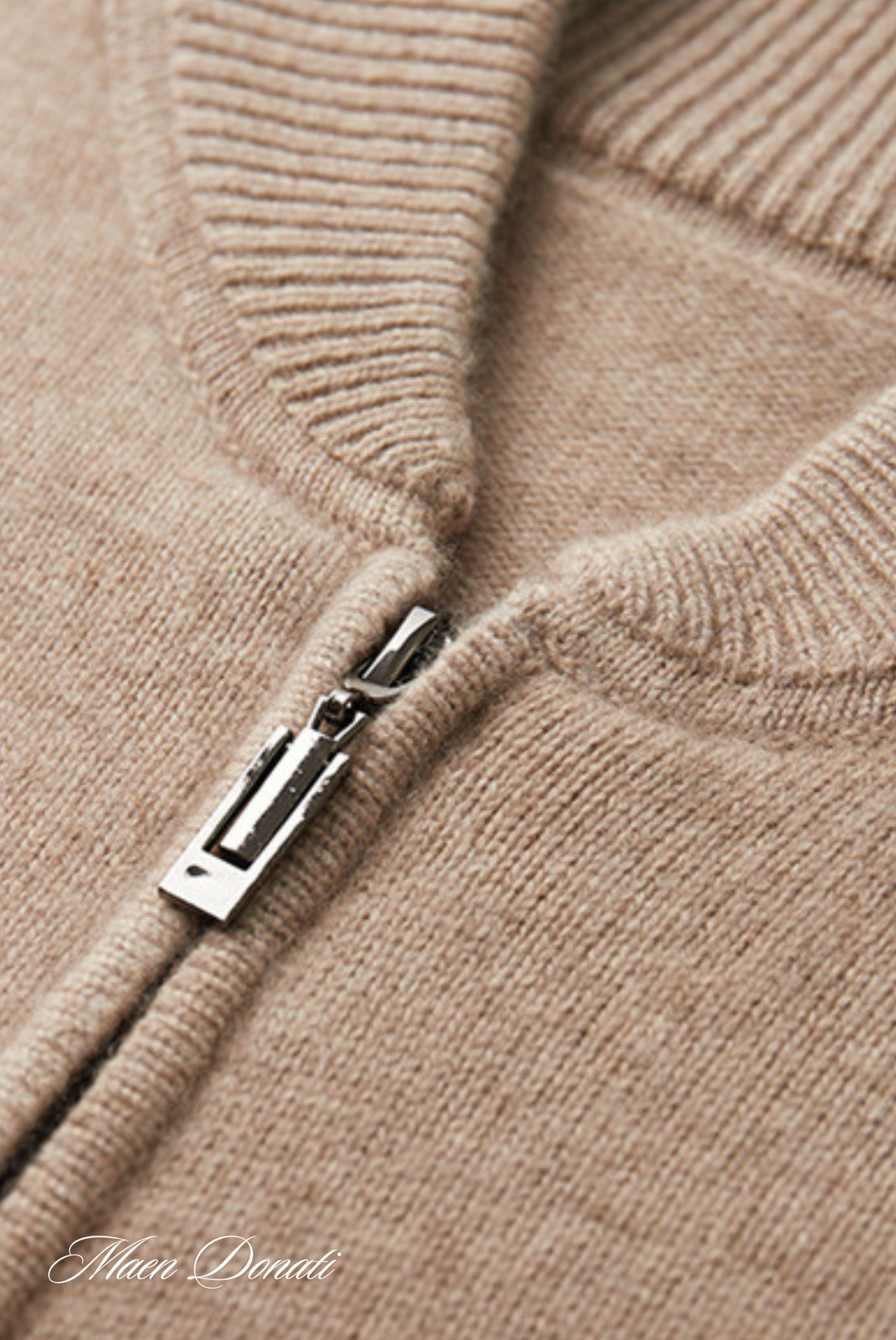 Vielseitiger Herren Pullover mit Stehkragen. Elegant für Büro & casual für Freizeit. Warm & bequem für den Winter.