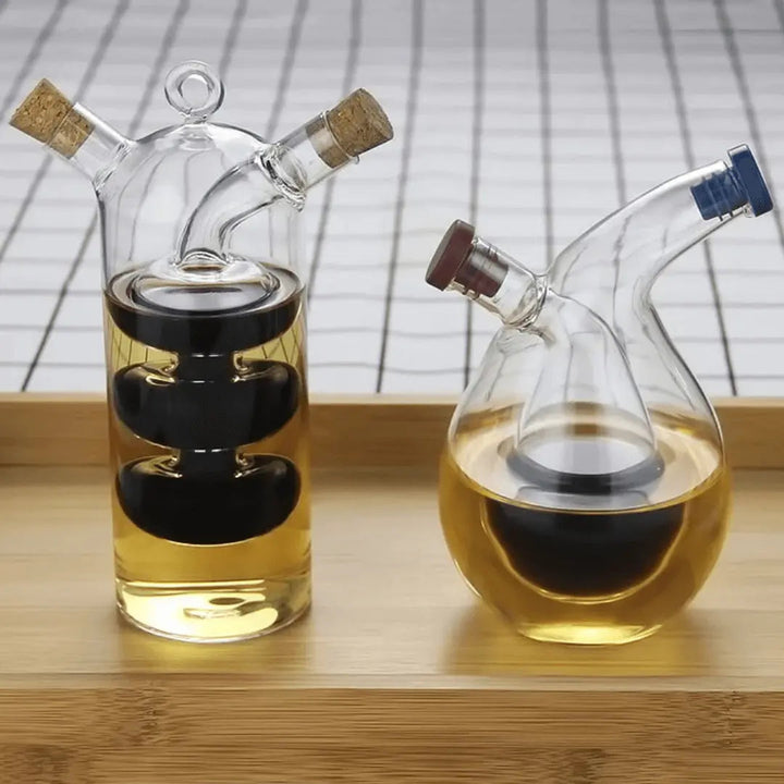Moderner Glasbehälter für Öl & Essig; stilvolles Küchendesign-Accessoire, ideal für den Esstisch.