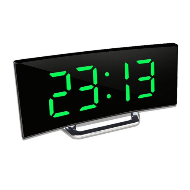 Eleganter LED Wecker mit digitaler Zeitanzeige. Großes, beleuchtetes Display; moderne Tischuhr für Zuhause.
