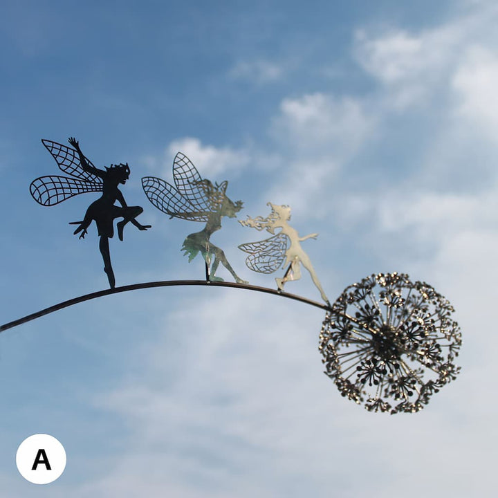 Anmutige Fee Gartenskulptur aus hochwertigem Metall mit Löwenzahn, stilvolle Deko für jeden Garten.