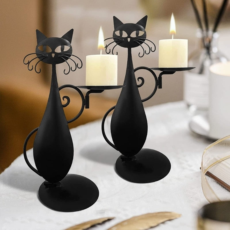 Eleganter schwarzer Katze Kerzenhalter aus Metall, ideal als stilvolle Dekoration für Katzenliebhaber.
