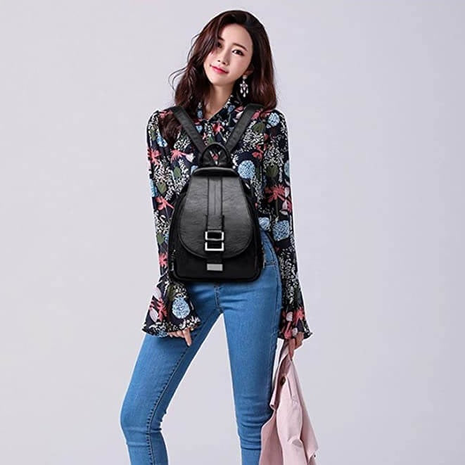 Damen Lederrucksack aus hochwertigem Echtleder, wasserdicht mit Diebstahlschutz. Perfekt für die Stadt.