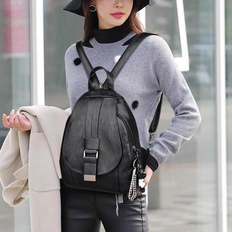 Schlichter & eleganter Damen Lederrucksack, wasserdicht. Perfekt für den minimalistischen Look.