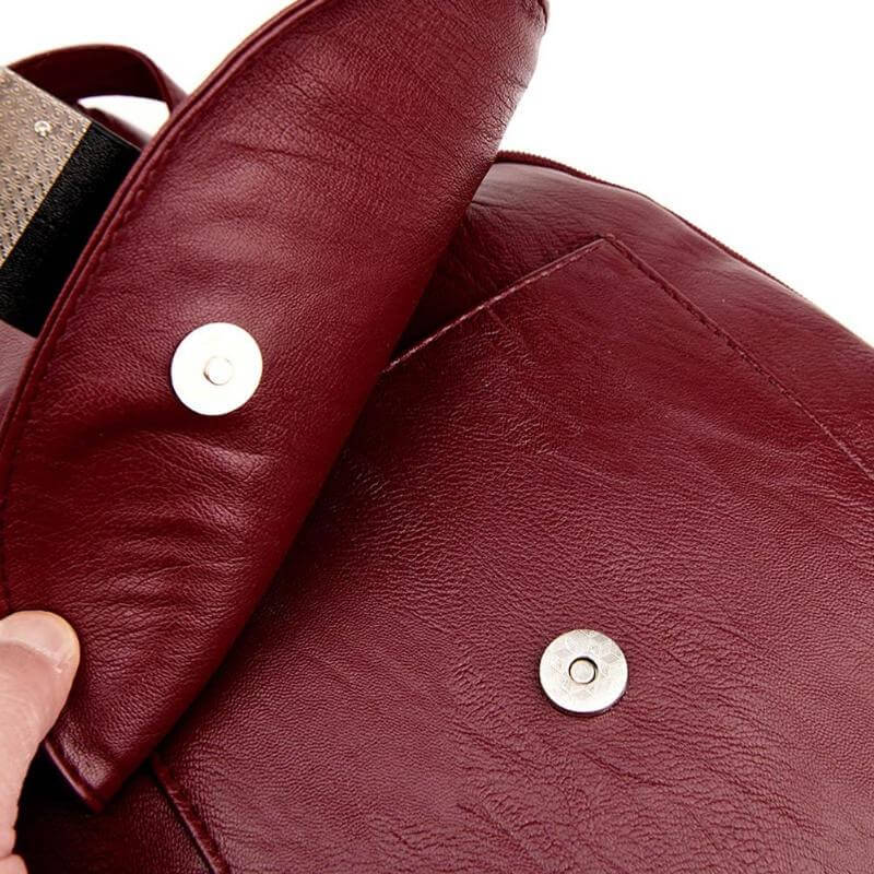 Ergonomischer Damen Lederrucksack, wasserdichtes Design, ideal als stilvoller Alltagsrucksack.
