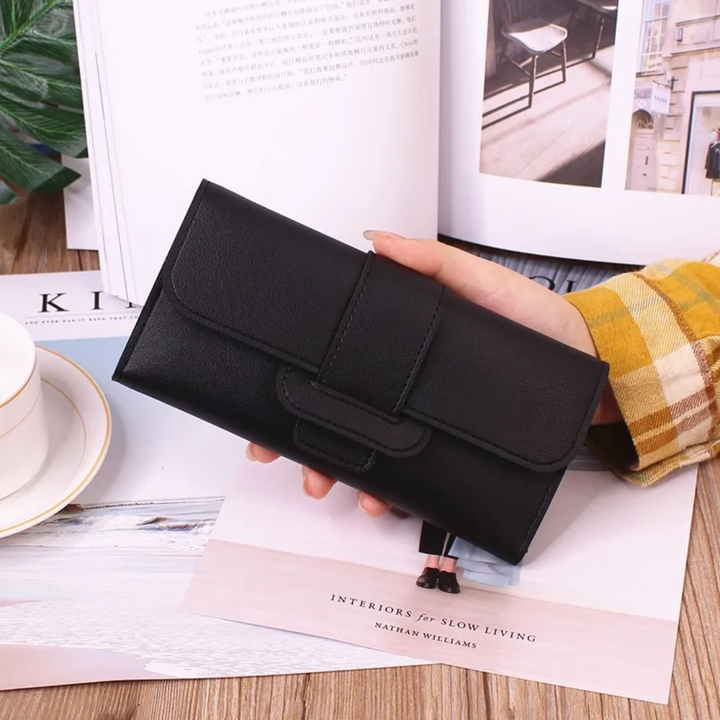Praktische lange Faltbörse für Herren & Damen. Minimalistisches Design mit viel Stauraum, perfekt für unterwegs.