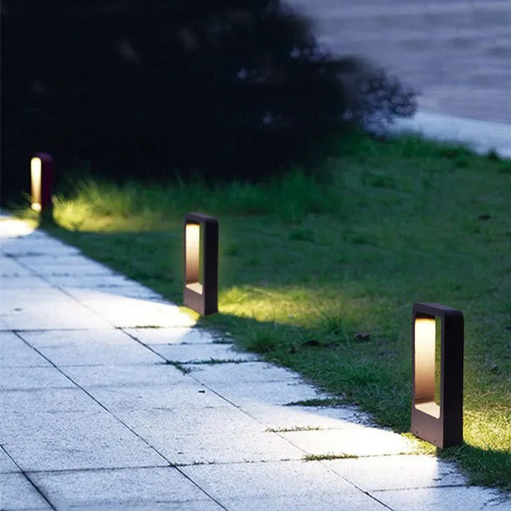 Elegantes Outdoor-Bodenlicht für Gartenwege und Einfahrten. Modernes LED-Gartenlicht, wetterfest IP65.