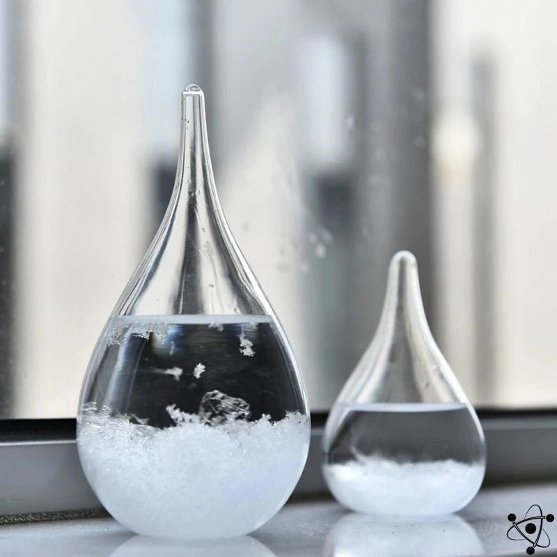 Elegantes Sturmglas aus Kristallglas für faszinierende Wettervorhersage Deko. Perfektes Wohnaccessoire für Wohnzimmer & Büro.
