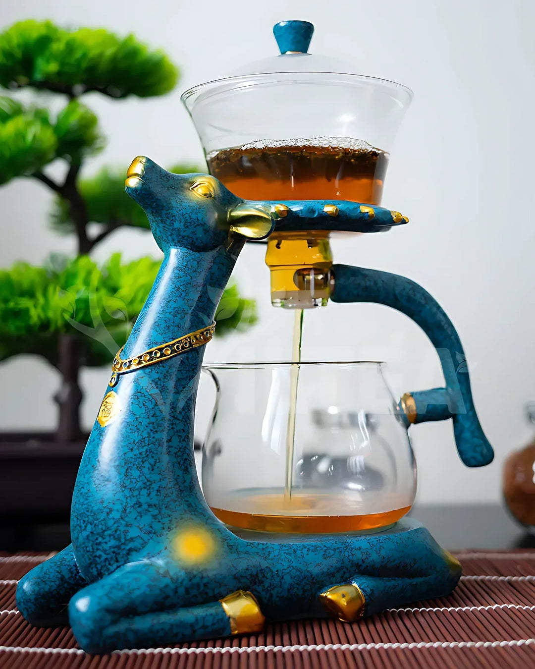 Detailliertes Bild des magnetischen Teesets: Glasteekanne mit Keramikbasis für die Kungfu-Teezeremonie.