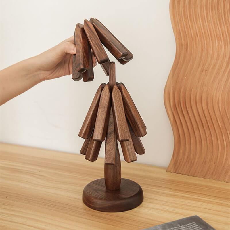 Premium Walnussholz-Untersetzer, hitzebeständiger Tischschutz und elegante Küchendekoration.