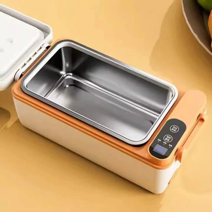 Praktische elektrische Lunchbox für warme Mahlzeiten im Büro; hält Essen unterwegs frisch.