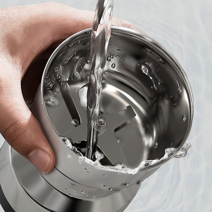 Frischer Kaffee & fein gemahlene Gewürze: Elektrische Multifunktionsmühle für aromatische Ergebnisse in der Küche.