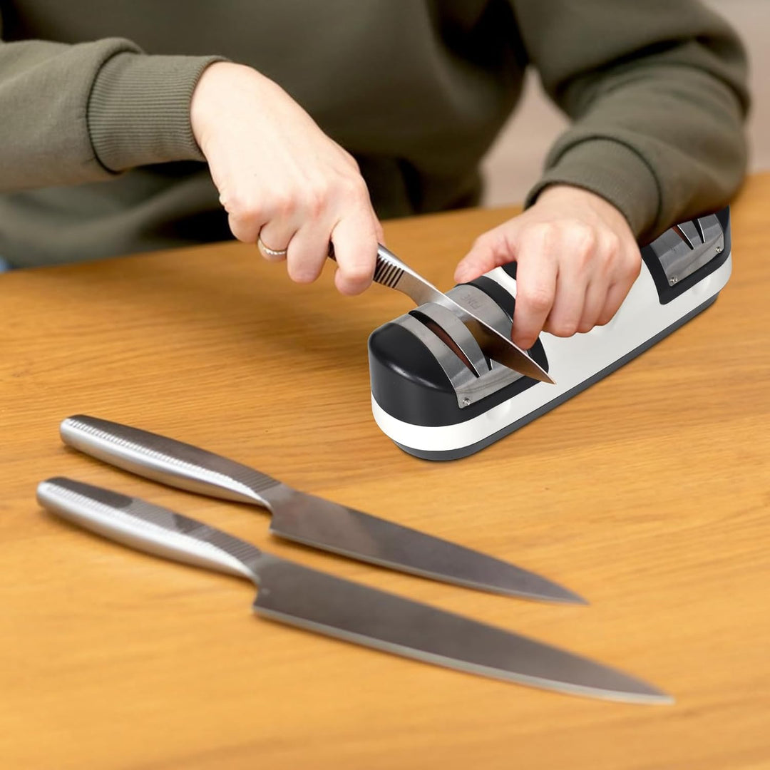 Kabelloser EdgeMaster Messerschärfer mit LED, 3 Geschwindigkeiten & wiederaufladbar für scharfe Küchenmesser.