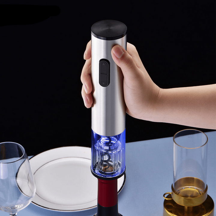 Hochwertiges elektrisches Weinöffner Set für die Küche, perfekt als Geschenk; inklusive Ausgießer und Vakuumstopper.
