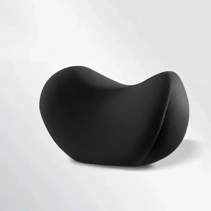Schwarze Auto-Lendenstütze aus Memory Foam, ergonomisch geformt für beste Rückenlehnen-Unterstützung.