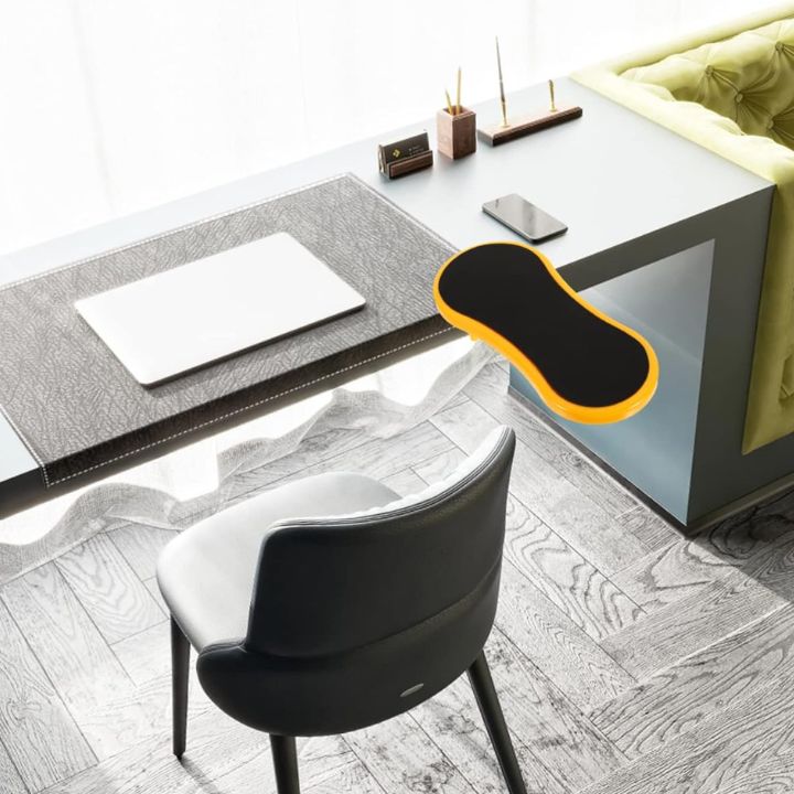 Komfortable Armstütze zur Entlastung von Schultern & Handgelenken am Schreibtisch. Ideal für ergonomische Büroarbeit.