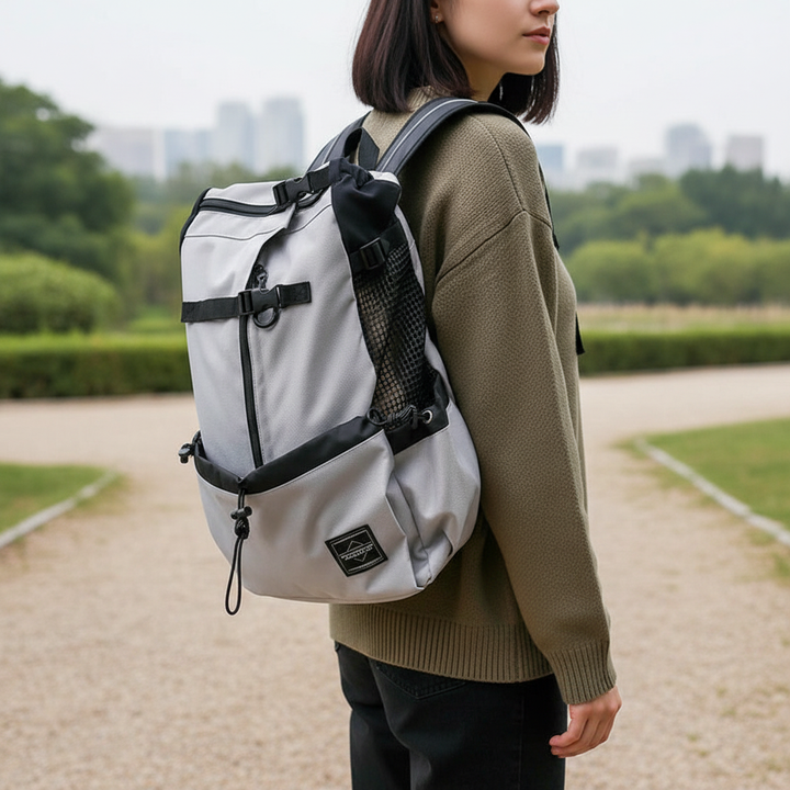 Ergonomischer Hunderucksack CompanionPack für kleine bis mittlere Hunde, ideal für Transport & Outdoor-Abenteuer.