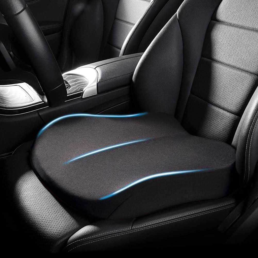 Ergonomisches Autositzkissen für besseren Fahrkomfort und erhöhte Sicht.