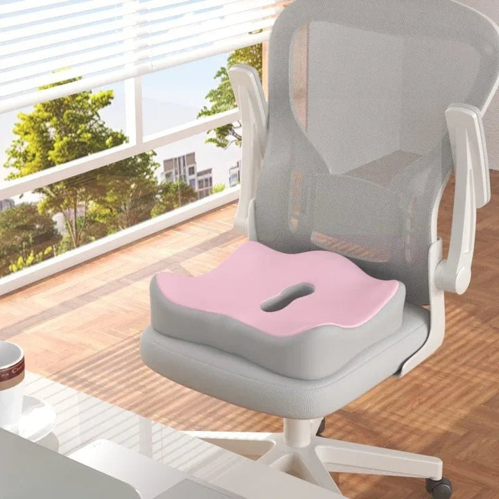 Ergonomische Lendenstütze und Memory-Schaum-Sitzkissen für Schmerzlinderung & optimalen Komfort am Schreibtisch.