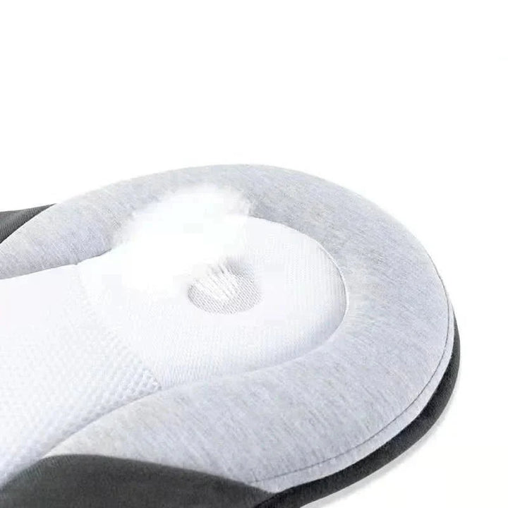 Sicheres Baby-Schlafkissen aus Baumwolle, ergonomisch gestaltet für Neugeborene und ruhigen Schlaf.