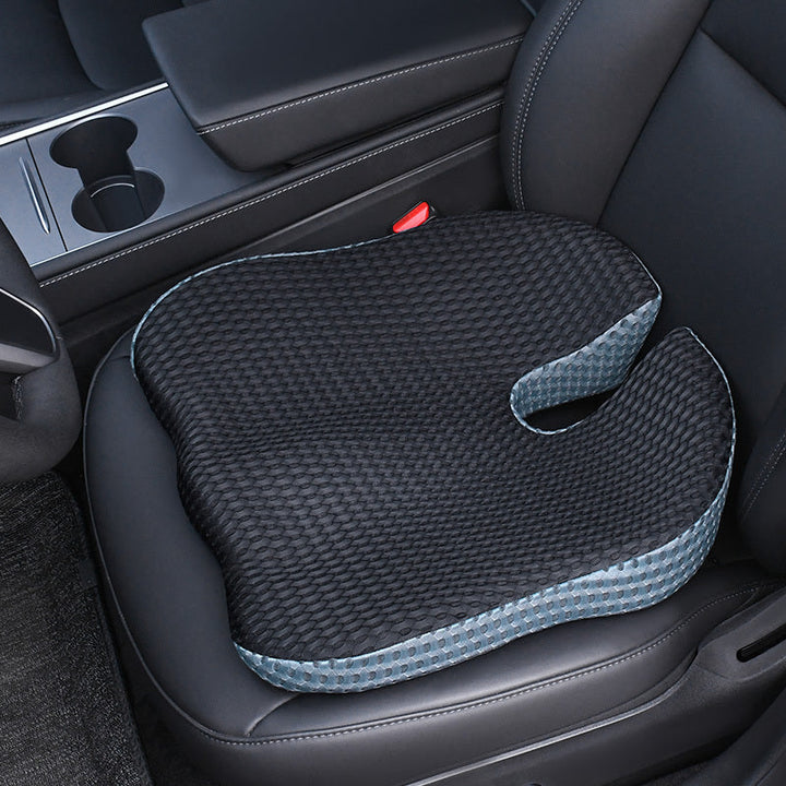Vielseitiges Reise-Sitzkissen aus Memory-Schaum, ergonomische Druckentlastung für unterwegs und zuhause.