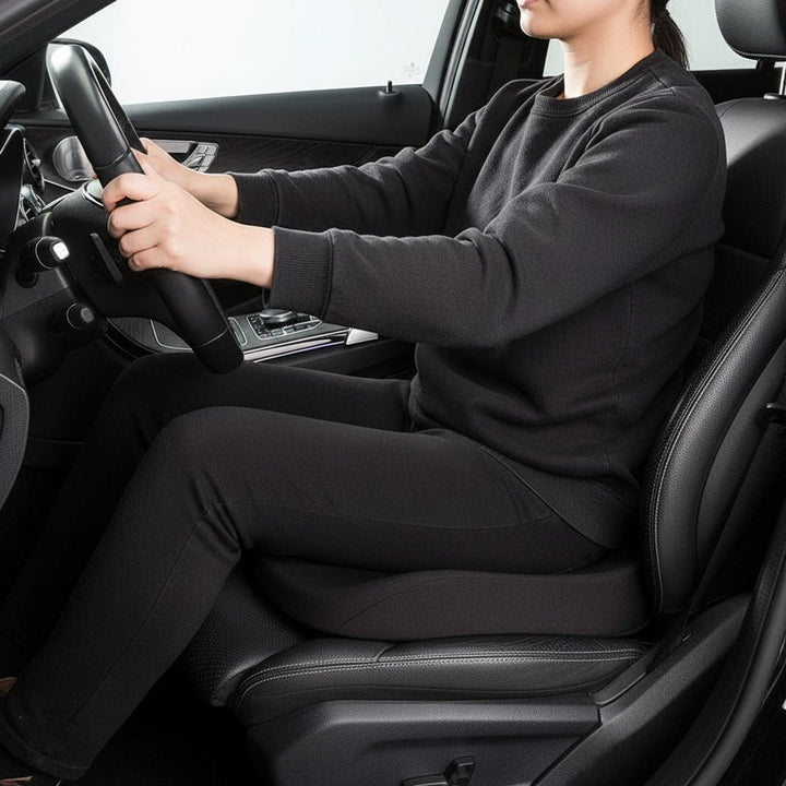 Ergonomisches Memory-Schaum Sitzkissen zur Schmerzlinderung und Verbesserung der Haltung beim Autofahren.