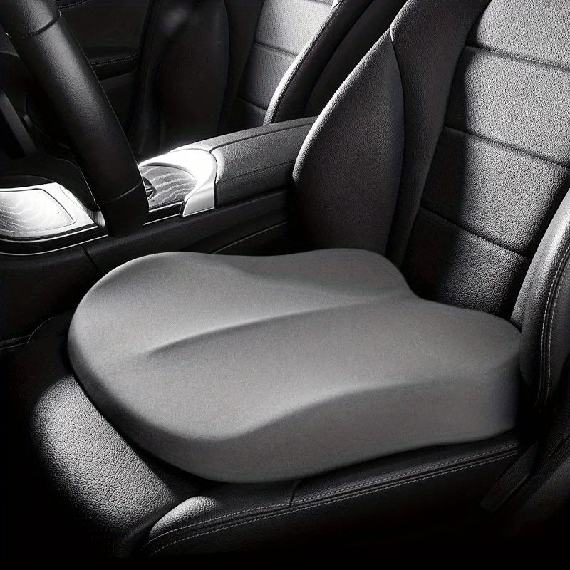 Memory-Schaum Autositzkissen verbessert die Sitzhaltung und den Fahrkomfort, ein Must-have-Autozubehör.