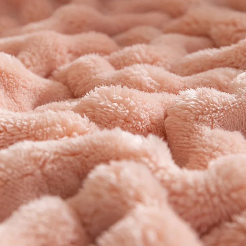 Luxuriöse, extra weiche Flanelldecke, warm und kuschelig, perfekt zum Entspannen im Wohn- oder Schlafzimmer.