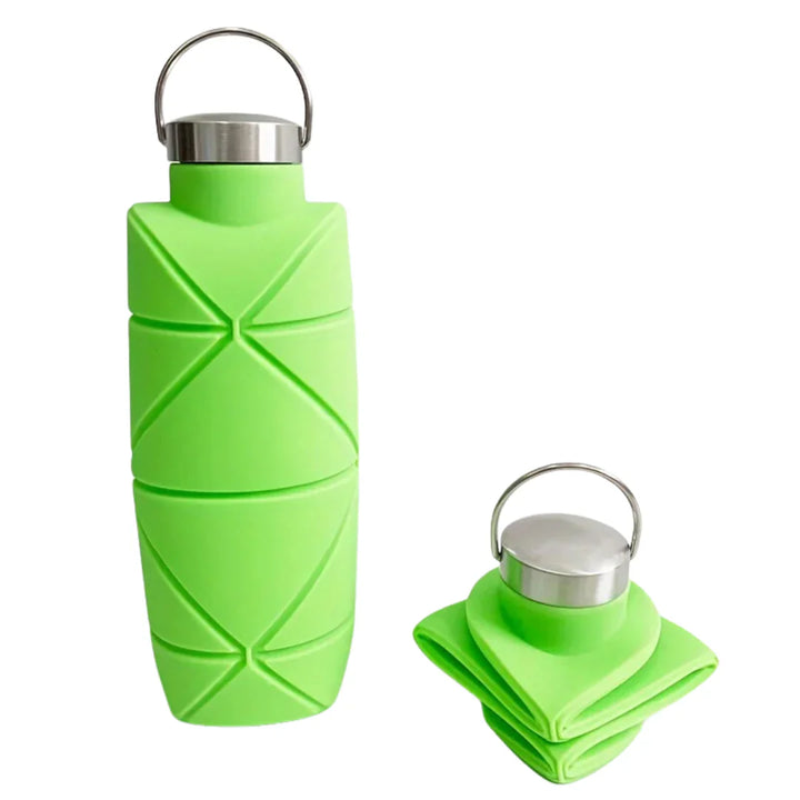 Kompakte, faltbare Wasserflasche 750 ml für einfaches Verstauen im Rucksack auf Reisen oder beim Sport.