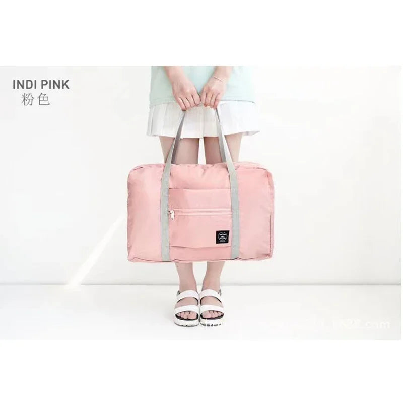 Moderne faltbare Reisetasche, unisex, wasserdicht & leicht. Perfekt für Handgepäck oder Wochenendausflüge.
