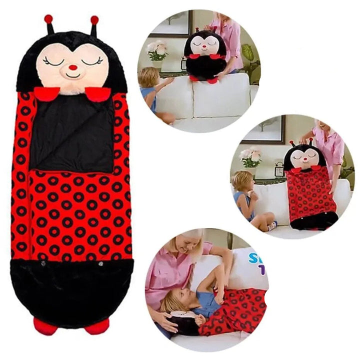 Faltbarer Kinderschlafsack in Tierform, kuschelig weich für gemütliche Nickerchen & Spielabenteuer.