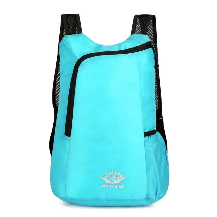 Wasserdichter Outdoor-Rucksack 20L, faltbar & ultraleicht, optimal für sommerliche Tagesausflüge.