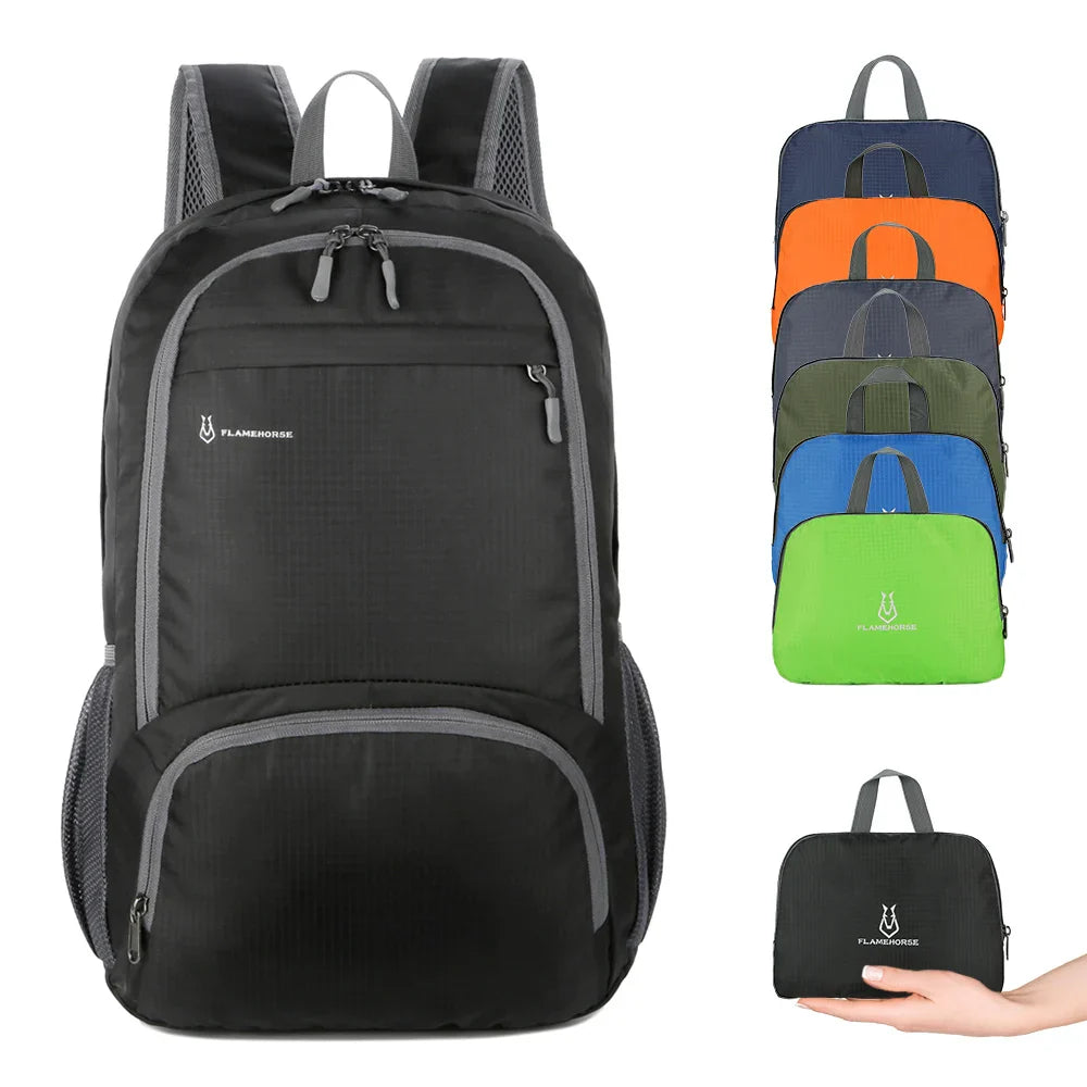 Faltbarer Rucksack, ultraleicht und kompakt, zusammengefaltet für einfaches Verstauen im Reisegepäck.