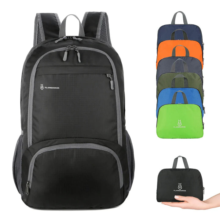 Faltbarer Rucksack, ultraleicht und kompakt, zusammengefaltet für einfaches Verstauen im Reisegepäck.