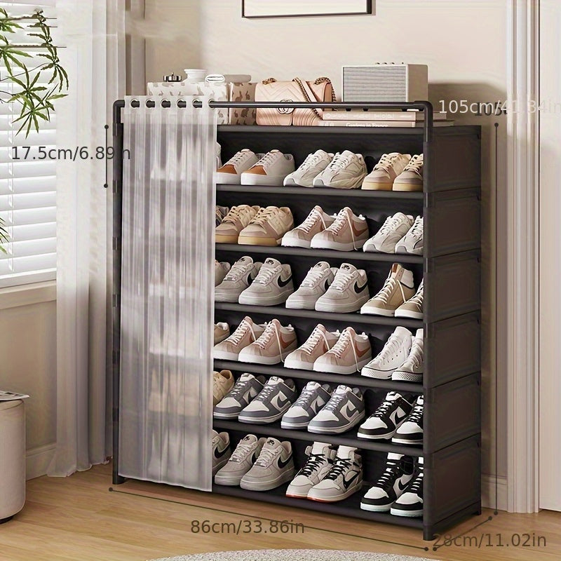 Faltbarer Schuhschrank in einer Ecke des Schlafzimmers integriert, sorgt für diskrete Schuh-Organisation.