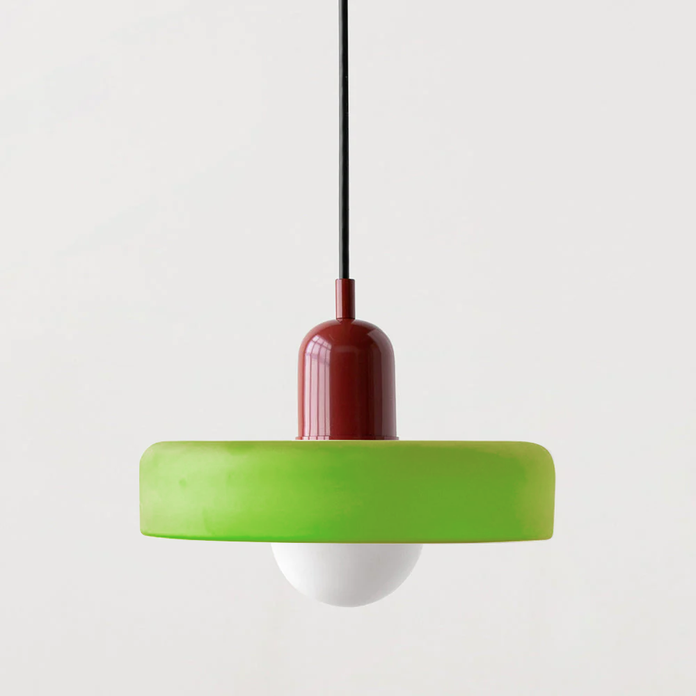 Stilvolle Buntglas-Pendelleuchte BauLume. Moderne Esszimmerlampe mit lebendigen Farben.