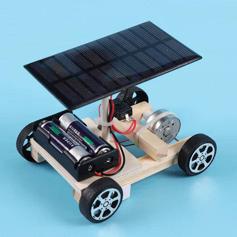 Spannender Solar Rennwagen Bausatz für Kinder. DIY Konstruktionsset fördert Technikverständnis & erneuerbare Energien.
