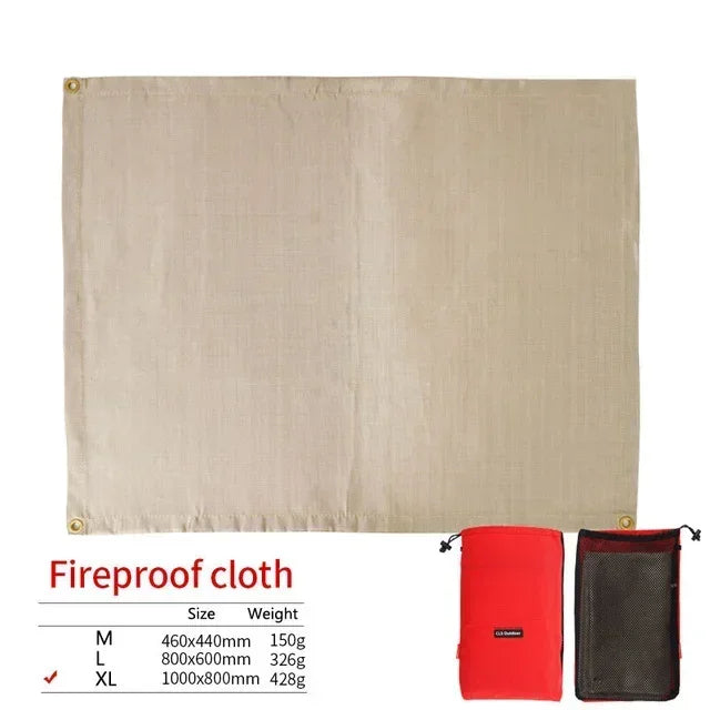 Glasfaser-Feuerschutzmatte als Unterlage für Grill und Lagerfeuer. Bietet Brandschutz und Hitzebeständigkeit im Garten.