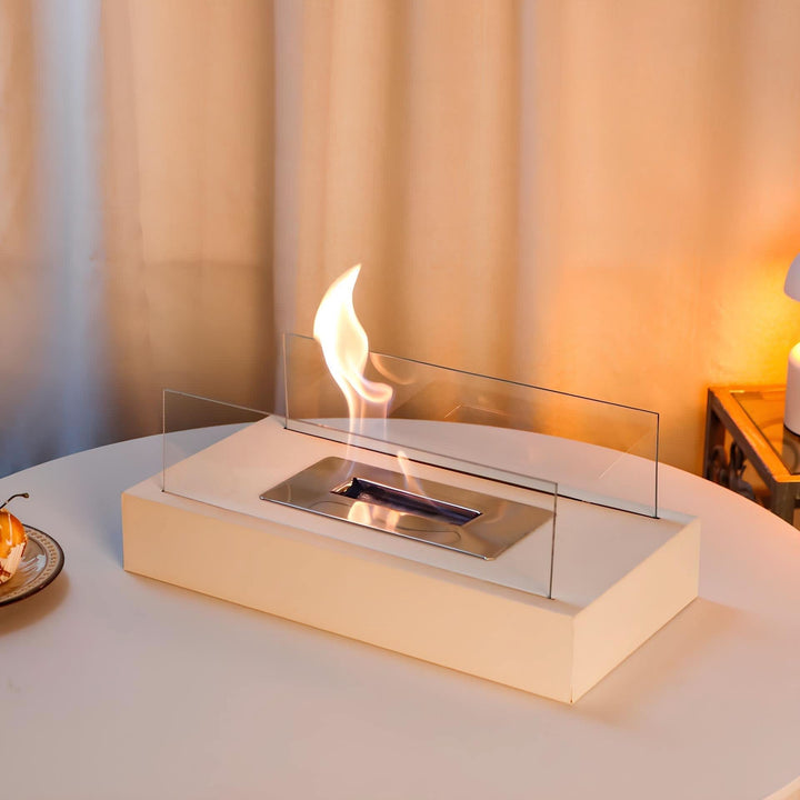 Tragbarer FLAMEGLOW Bioethanol Tischkamin: Design-Highlight für Innen- und Außenbereiche, schafft gemütliche Flammen.