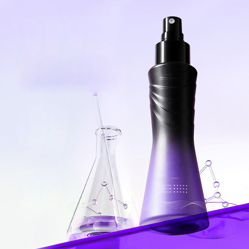 Voluminöses, volles Haar mit RenewVolume Volumenspray; ideal für feines, dünnes Haar und langanhaltende Fülle.